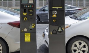 纽约市府拟取消免费街边停车 填补财政缺口